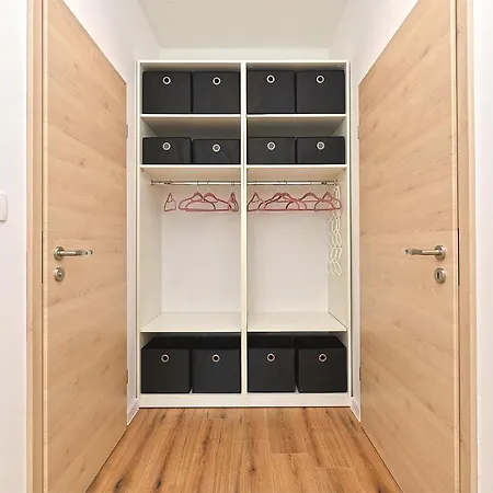 2267 بيت للعطل *